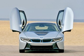 BMW i8 外観商品画像