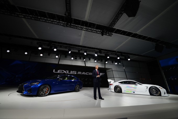 レクサスGS Fが登場!RC F GT3の実走行も披露した