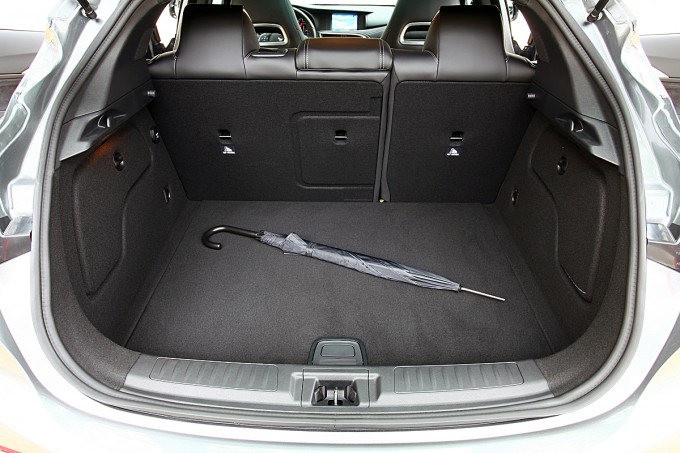 画像ギャラリー プレミアム感満載のインフィニティ Qx30 はlaショーで初公開 画像36 自動車情報 ニュース Web Cartop