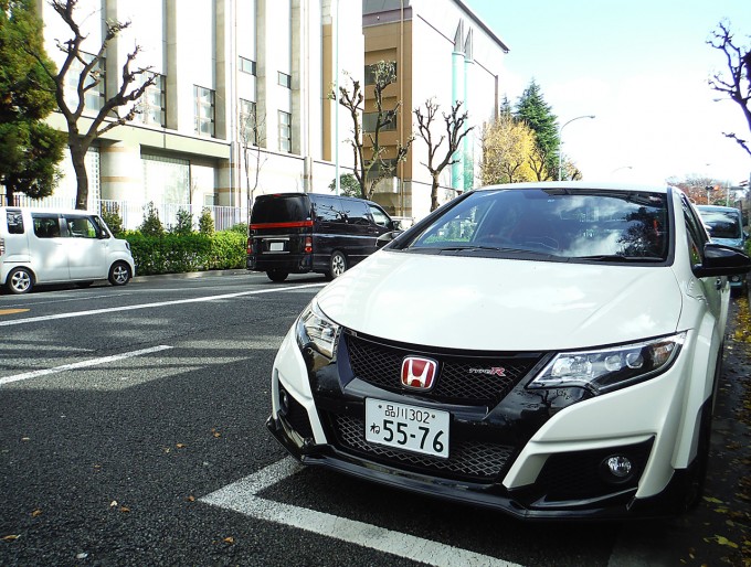 新型シビックタイプrは市街地でも十分スポーツカーで快適 自動車情報 ニュース Web Cartop 新型シビックタイプrは市街地でも十分スポーツカーで快適 自動車情報 ニュース Web Cartop