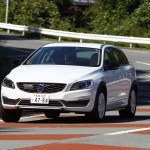 【試乗】ボルボらしいゆったり感が魅力のV60クロスオーバー