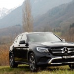 新型GLC250dドライブで天然水エビアンの原水を飲んだ！