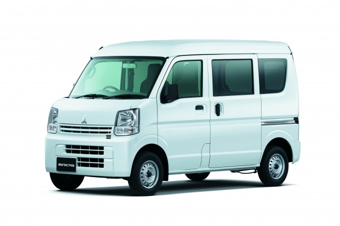 三菱の軽商用車「ミニキャブ　バン」に2速発進モード追加