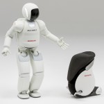 【期間限定】成田国際空港でホンダの二足歩行ロボット「ASIMO」がお出迎え