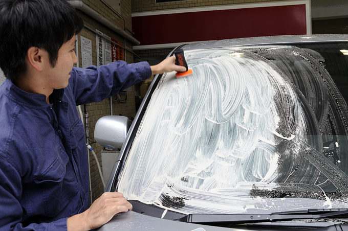 画像ギャラリー 梅雨前に実施 ワイパーのビビリ音 原因と対策 画像11 自動車情報 ニュース Web Cartop