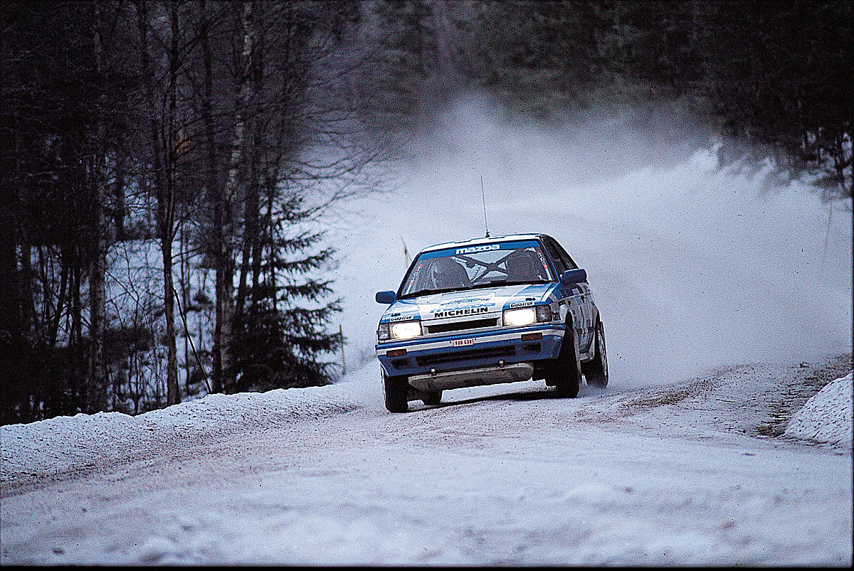 1986-90_Mazda 323（Familia）4WD Type BFMR Gr.A Spec_ファミリア 〜 画像1