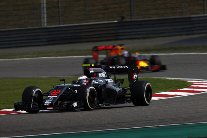 Shanghai International Circuit, Shanghai, China. Sunday 17 April 2016. World Copyright: Sam Bloxham/LAT Photographic ref: Digital Image _R6T1255