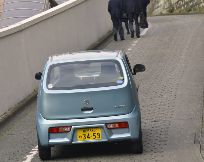 坂道発進が苦手な人多し Mt車だけじゃなくat車のコツも教えます 自動車情報 ニュース Web Cartop