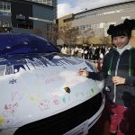 【画像】ポルシェをキャンバスにお絵かきも！　「Porsche Christmas Market」が25日まで開催 〜 画像3