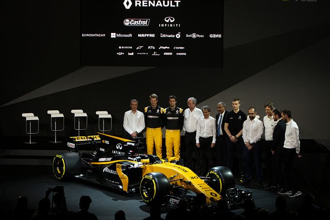 Renault_87387_global_en