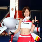 【画像】飛行機と美女の共演！　レッドブルエアレースのレースクイーン画像91点 〜 画像12