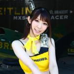 【画像】飛行機と美女の共演！　レッドブルエアレースのレースクイーン画像91点 〜 画像72