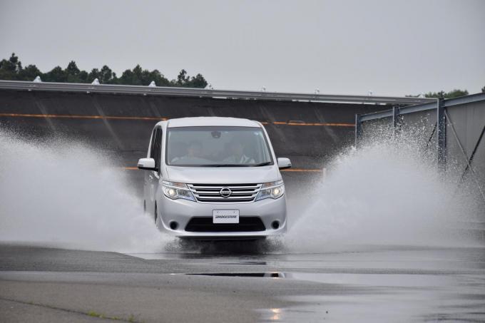 雨天 運転