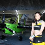 【画像】飛行機と美女の共演！　レッドブルエアレースのレースクイーン画像91点 〜 画像86