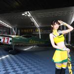 【画像】飛行機と美女の共演！　レッドブルエアレースのレースクイーン画像91点 〜 画像89