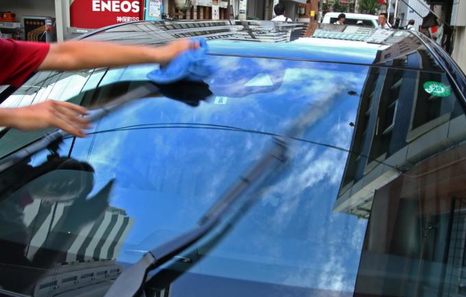 注意 窓ふきや洗車時にオートワイパーで負傷する場合あり 自動車情報 ニュース Web Cartop
