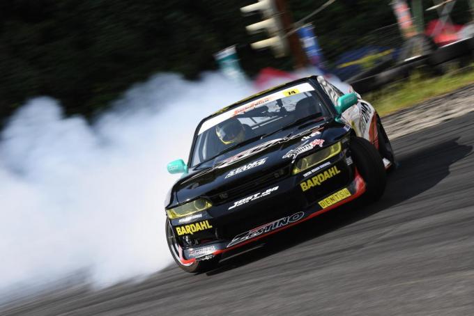 画像ギャラリー ドリフトマッスル第4戦 箕輪慎治のマーク２が驚愕の走りで今季2勝目 画像7 自動車情報 ニュース Web Cartop