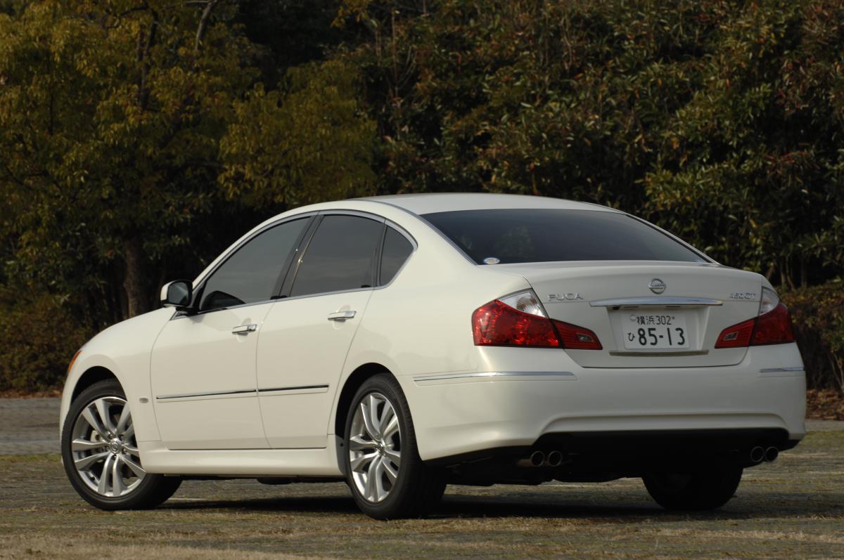 高級感味わえる中古車 〜 画像2