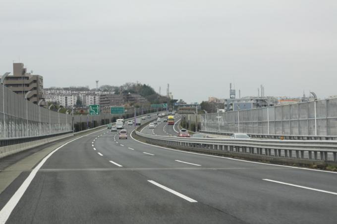 高速道路のトラックマーク