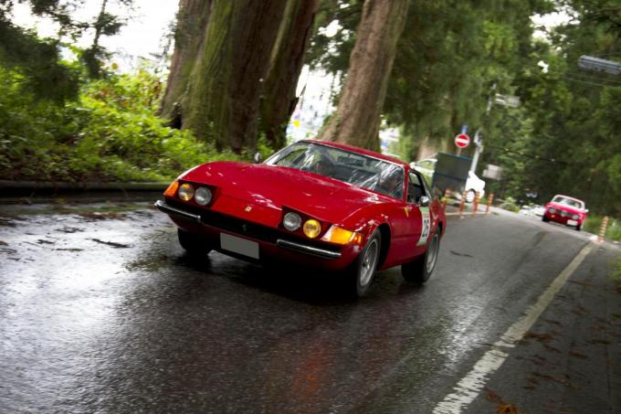 フェラーリ365GTB/4