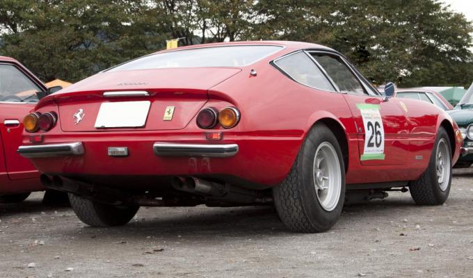 フェラーリ365GTB/4