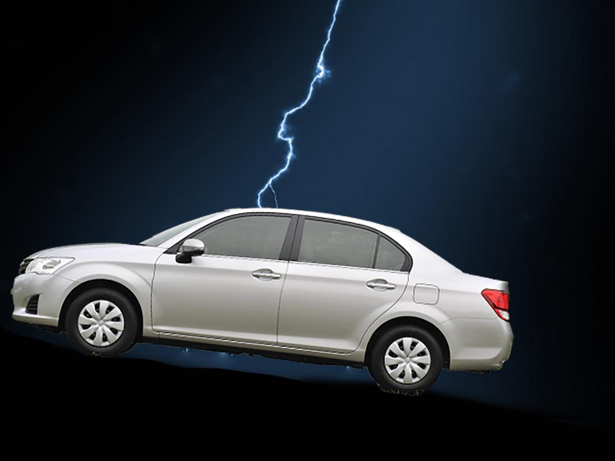 雷が車に落ちるとどうなる？ 外にいるより車内のほうが安全というのは本当か 自動車情報・ニュース Web Cartop 