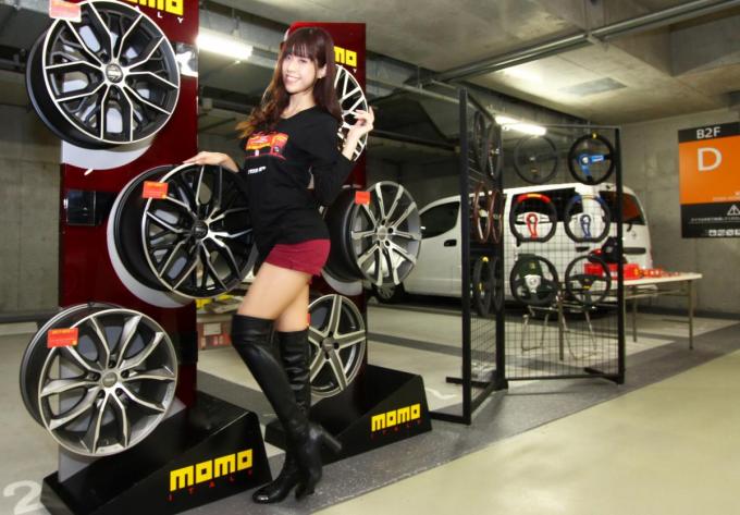 TOKYO GIRLS CAR COLLECTION