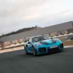 【画像】【試乗】まわりのクルマが止まって見える！　ポルシェ911 GT2 RSの速さは瞬間移動のよう 〜 画像211