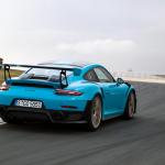 【画像】【試乗】まわりのクルマが止まって見える！　ポルシェ911 GT2 RSの速さは瞬間移動のよう 〜 画像228