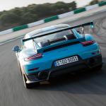 【画像】【試乗】まわりのクルマが止まって見える！　ポルシェ911 GT2 RSの速さは瞬間移動のよう 〜 画像236