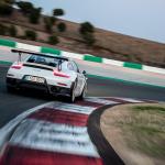 【画像】【試乗】まわりのクルマが止まって見える！　ポルシェ911 GT2 RSの速さは瞬間移動のよう 〜 画像271