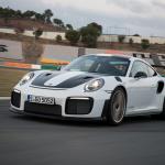 【画像】【試乗】まわりのクルマが止まって見える！　ポルシェ911 GT2 RSの速さは瞬間移動のよう 〜 画像273