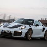 【画像】【試乗】まわりのクルマが止まって見える！　ポルシェ911 GT2 RSの速さは瞬間移動のよう 〜 画像279