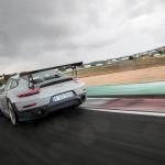 【画像】【試乗】まわりのクルマが止まって見える！　ポルシェ911 GT2 RSの速さは瞬間移動のよう 〜 画像184