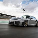 【画像】【試乗】まわりのクルマが止まって見える！　ポルシェ911 GT2 RSの速さは瞬間移動のよう 〜 画像189