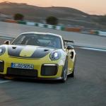 【画像】【試乗】まわりのクルマが止まって見える！　ポルシェ911 GT2 RSの速さは瞬間移動のよう 〜 画像63