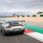 【画像】【試乗】まわりのクルマが止まって見える！　ポルシェ911 GT2 RSの速さは瞬間移動のよう 〜 画像281