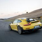 【画像】【試乗】まわりのクルマが止まって見える！　ポルシェ911 GT2 RSの速さは瞬間移動のよう 〜 画像75