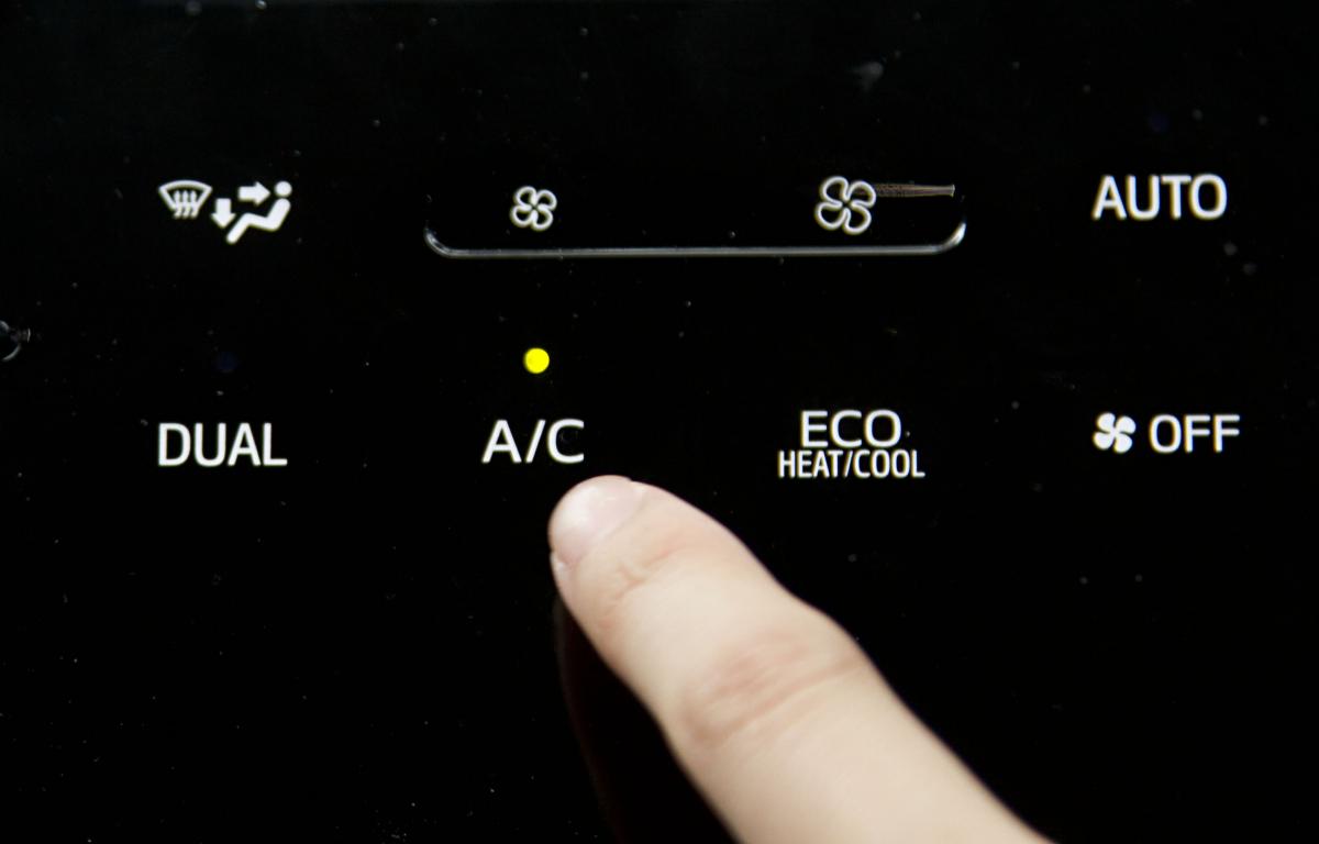 クルマのエアコン A C ボタンはオンのままでいいのか 自動車情報 ニュース Web Cartop