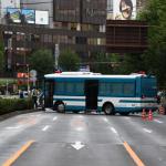 【画像】大型パトカー？　護送車？　街で見かける「青と白のバス」の正体とは 〜 画像3