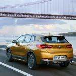 【画像】【試乗】手頃なサイズにパワフルエンジン！　BMW X2は日本にハマるSAV 〜 画像17