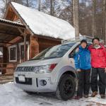 【画像】三菱デリカD:5オーナー限定！　雪山で走って遊べるクルマの学校の非日常感が面白すぎる 〜 画像5