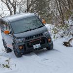 【画像】三菱デリカD:5オーナー限定！　雪山で走って遊べるクルマの学校の非日常感が面白すぎる 〜 画像85