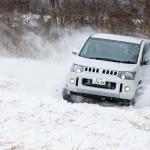 【画像】三菱デリカD:5オーナー限定！　雪山で走って遊べるクルマの学校の非日常感が面白すぎる 〜 画像102