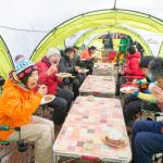 【画像】三菱デリカD:5オーナー限定！　雪山で走って遊べるクルマの学校の非日常感が面白すぎる 〜 画像128