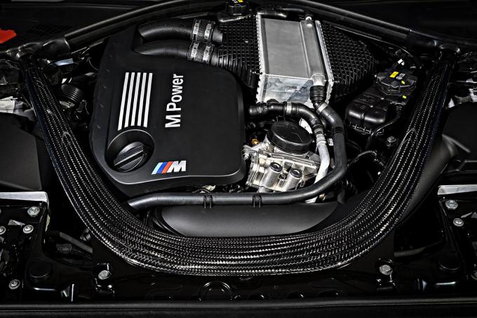 BMW M2 コンペティション