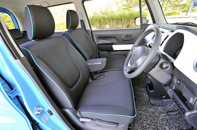 画像ギャラリー まるで兄弟 スズキの人気モデル ハスラー と クロスビー の違いをチェック 画像4 自動車情報 ニュース Web Cartop