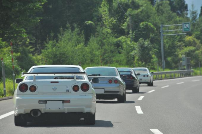 復活を待ち望むスポーツカー