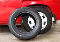 長期在庫の未使用新品タイヤに性能低下はないのか？