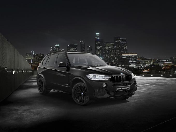 白と黒の特別なBMW X5「LIMITED BLACK／WHITE」が限定190台で発売